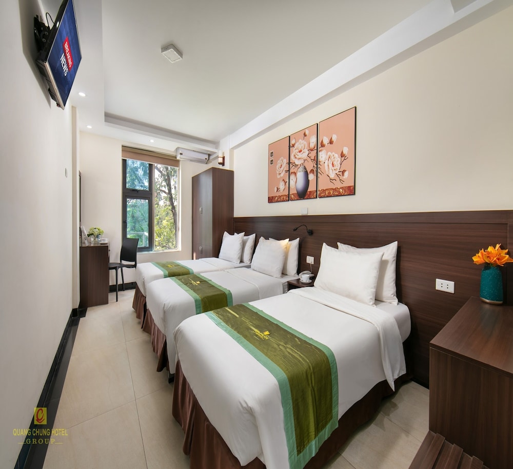 nhan hoa hotel