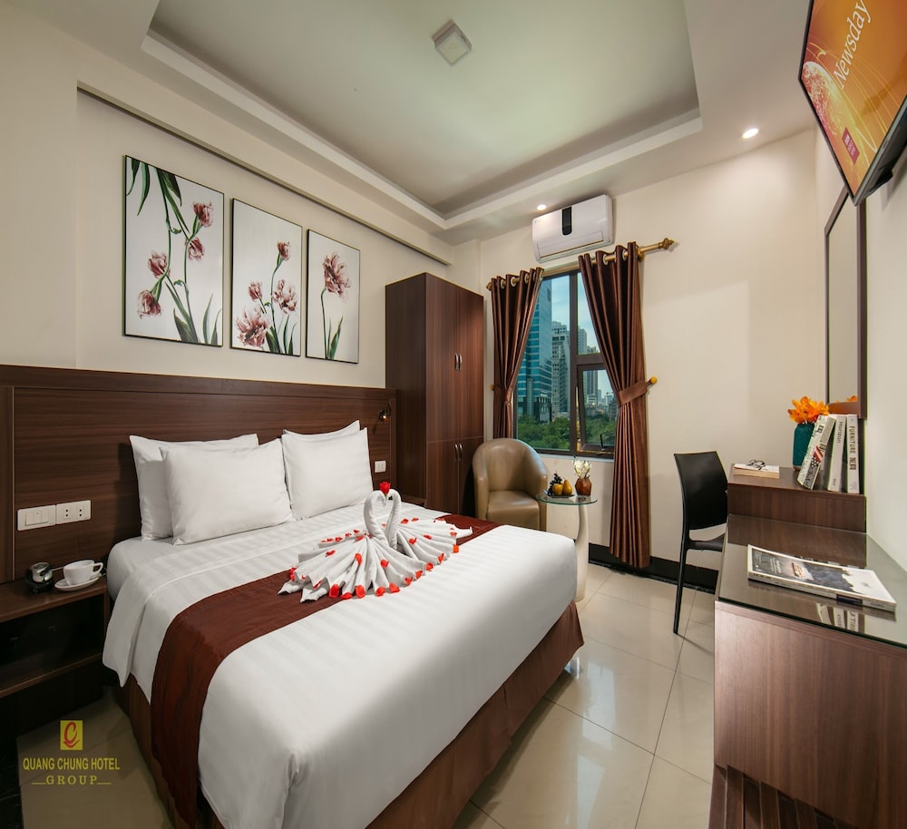 nhan hoa hotel