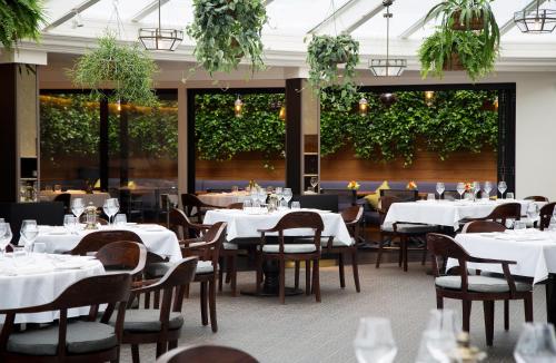 millennium hotel and conference centre gloucester london