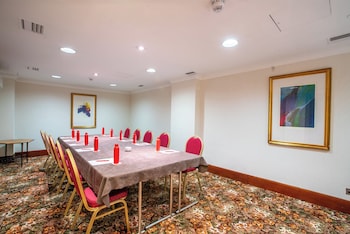 millennium hotel and conference centre gloucester london