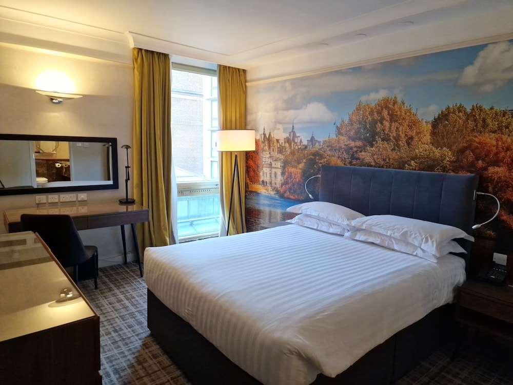 millennium hotel and conference centre gloucester london