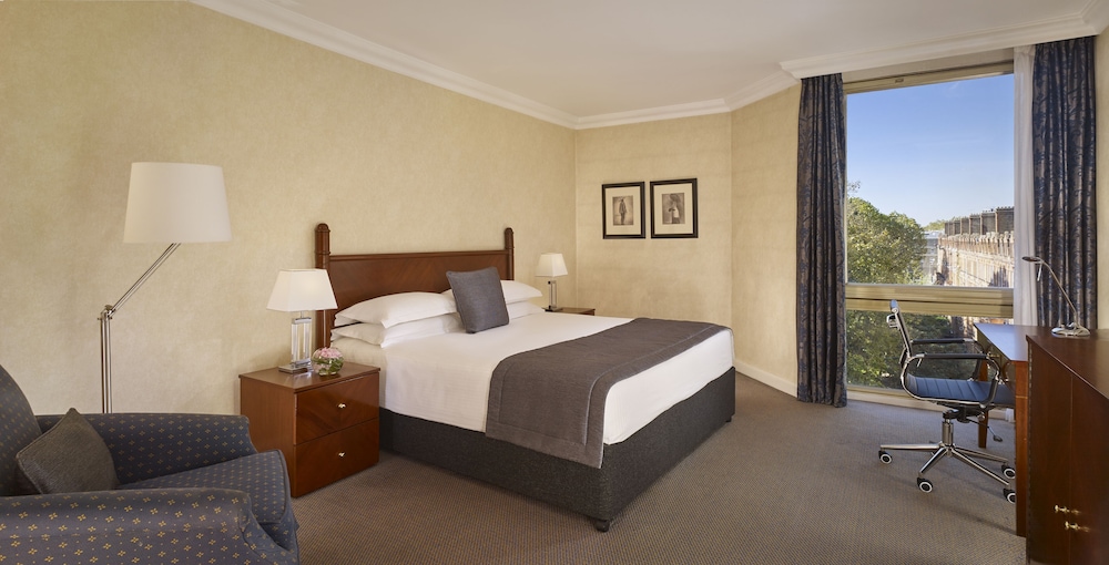 millennium hotel and conference centre gloucester london