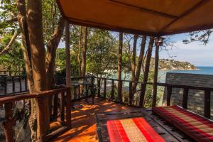 taa toh sea view resort