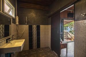 taa toh sea view resort