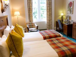 Pine Trees Hotel,Perth And Kinross>>Perth,4 star