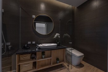 sun moon lake apollo resort hotel