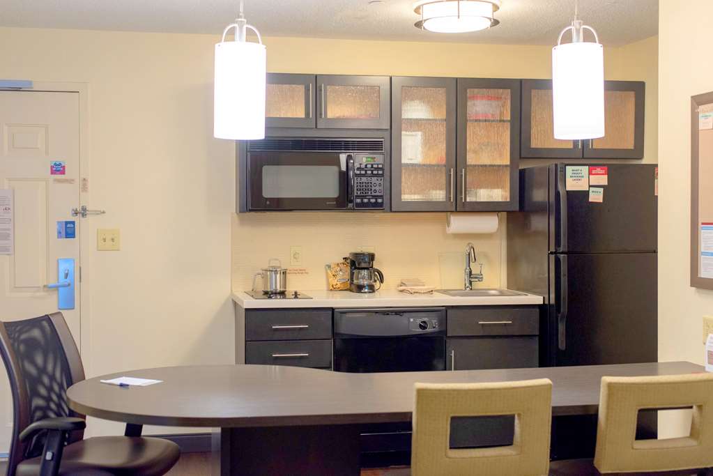 sonesta simply suites pittsburgh airport