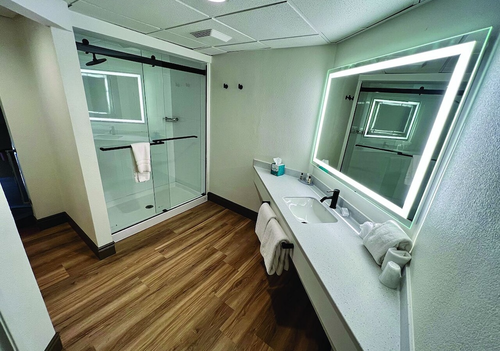 paradise stream resort adults only