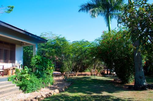 gately inn entebbe