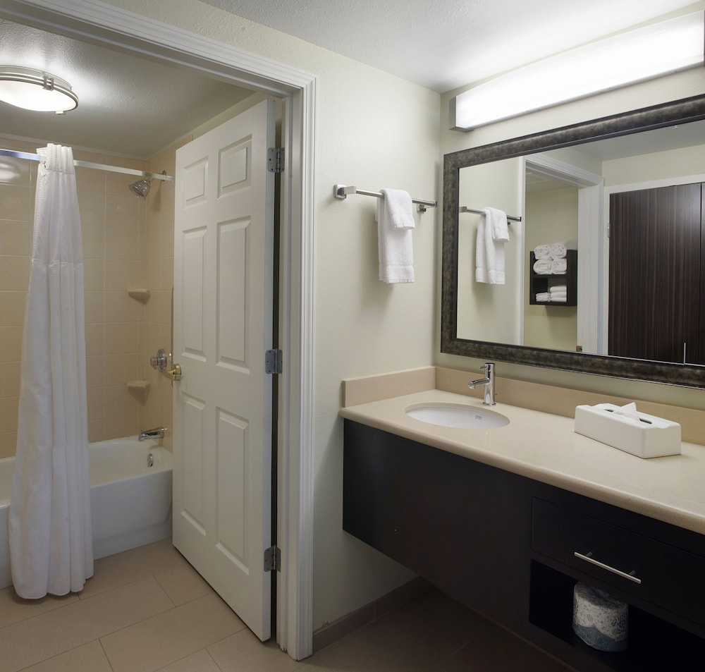 staybridge suites fayetteville univ of arkansas by ihg