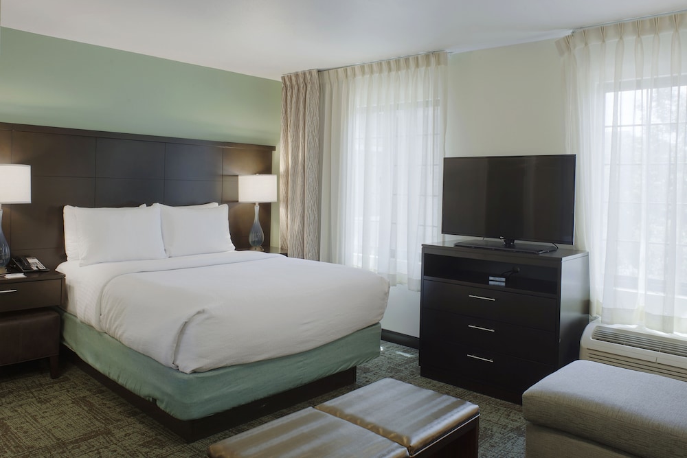 staybridge suites fayetteville univ of arkansas by ihg