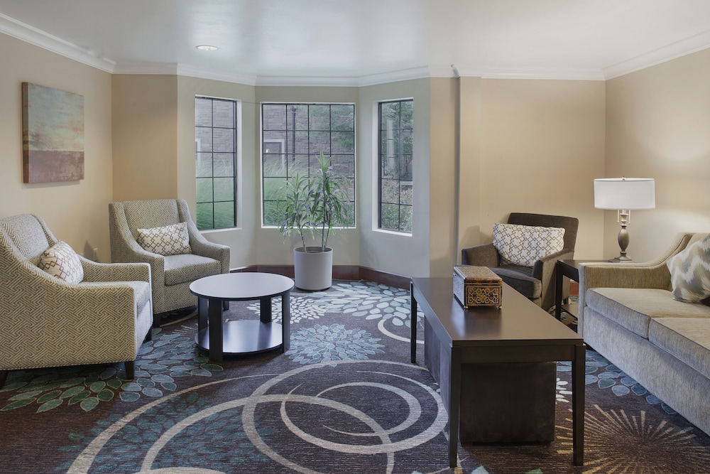 staybridge suites fayetteville univ of arkansas by ihg