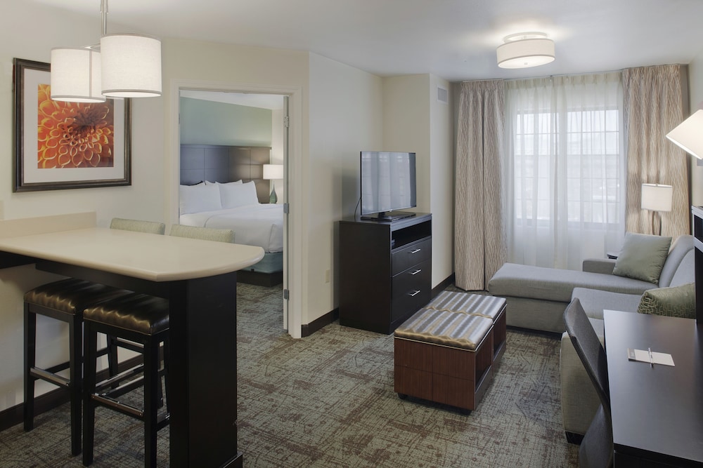 staybridge suites fayetteville univ of arkansas by ihg