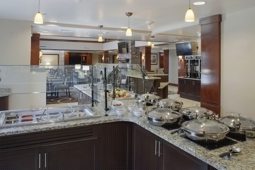 staybridge suites fayetteville univ of arkansas by ihg