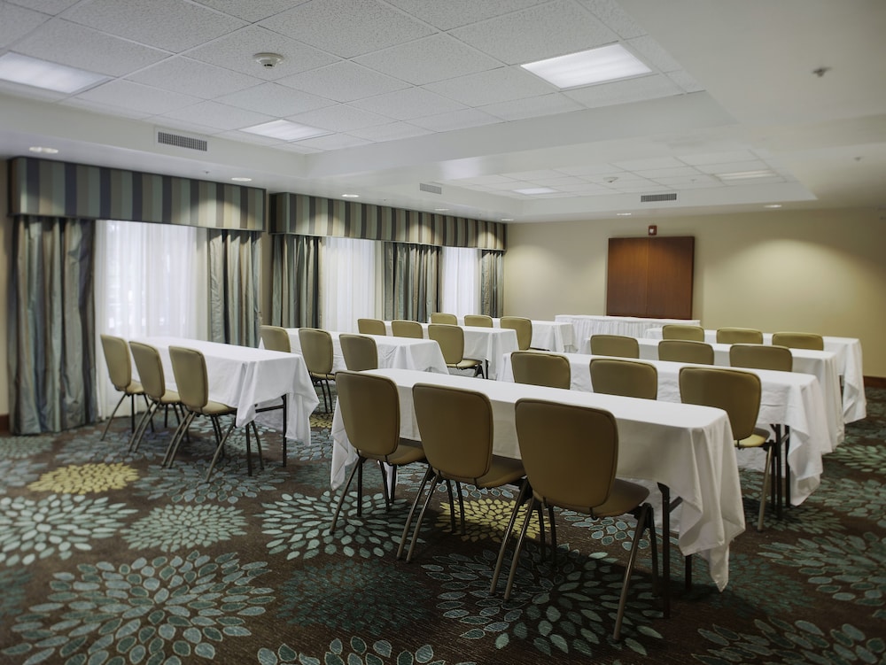 staybridge suites fayetteville univ of arkansas by ihg