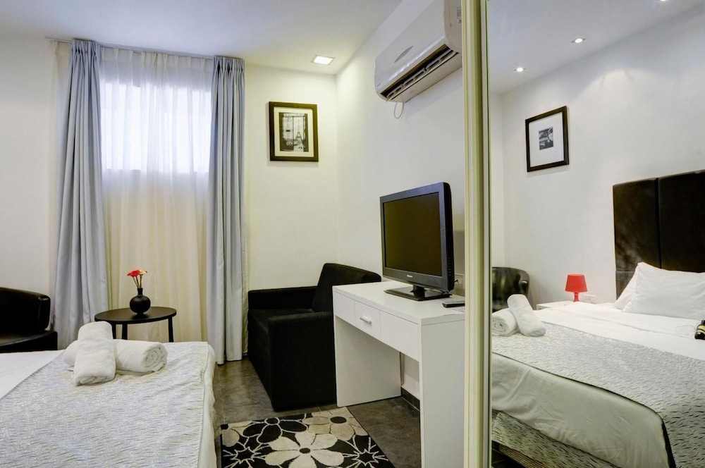 geula suites
