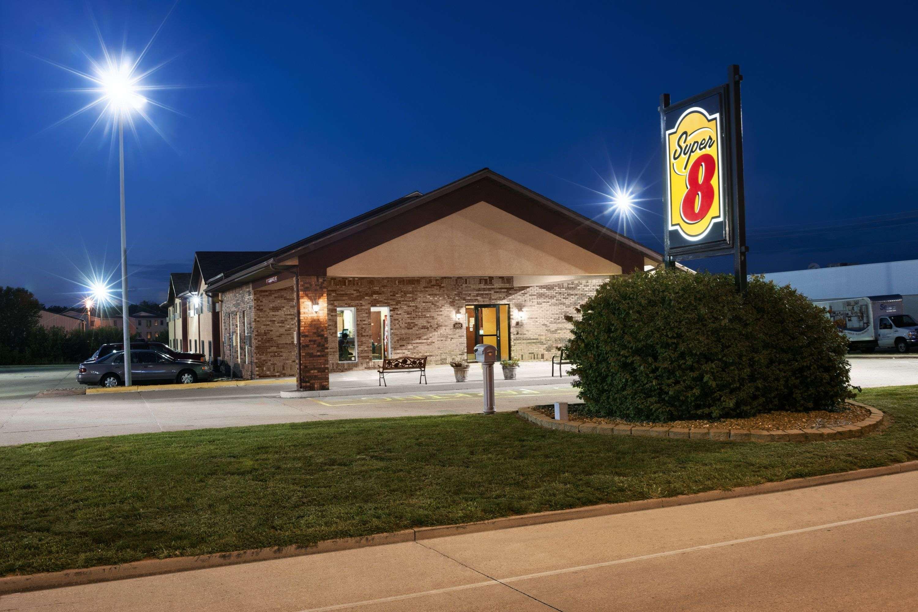 Super 8 By Wyndham Effingham,Effingham County>>Effingham,2 star