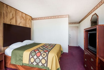 super 8 by wyndham erie i 90