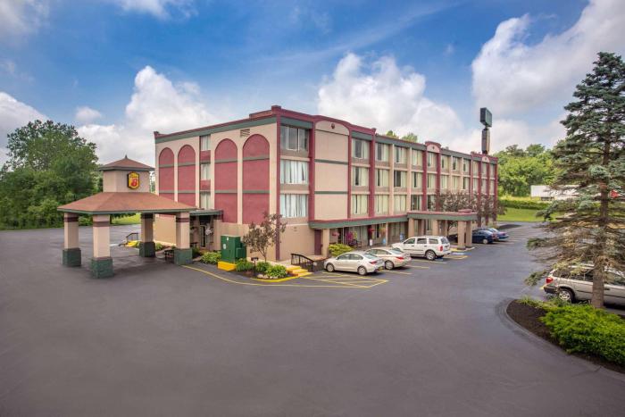 super 8 by wyndham erie i 90