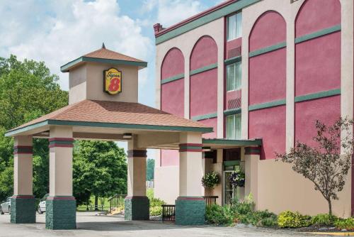 super 8 by wyndham erie i 90