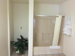 super 8 by wyndham escanaba