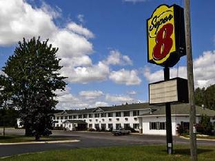 Super 8 By Wyndham Escanaba,Escanaba>>Bark River,2 star