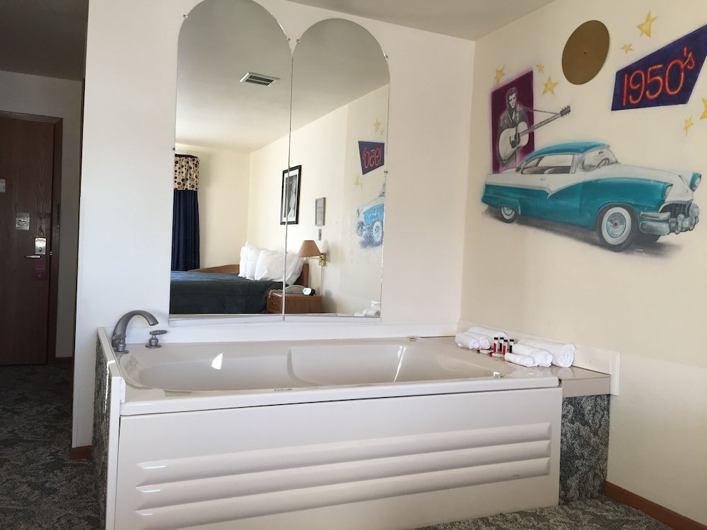 super 8 by wyndham escanaba