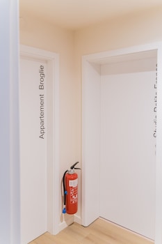 sarrouge s a r l le gabriel