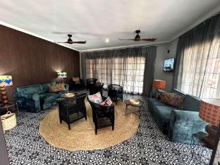 elephant springs hotel