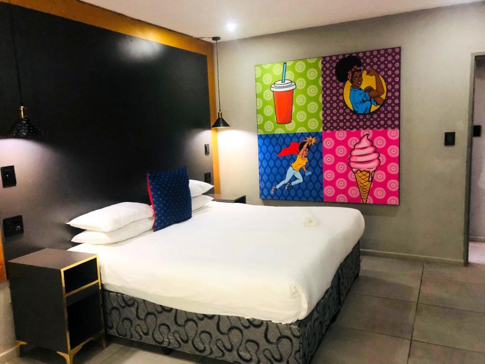 elephant springs hotel