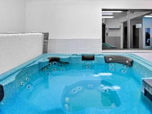 super 8 by wyndham fort collins