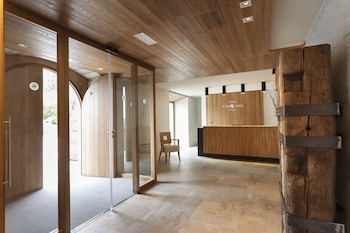palacio de yrisarri by irrisarri land