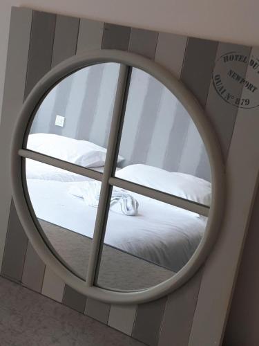 le grand hotel de la marine face a la mer