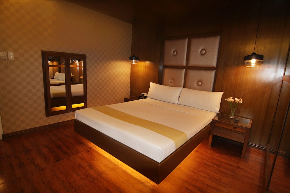 hotel ava cuneta