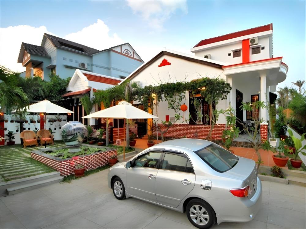 red house homestay