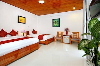 red house homestay