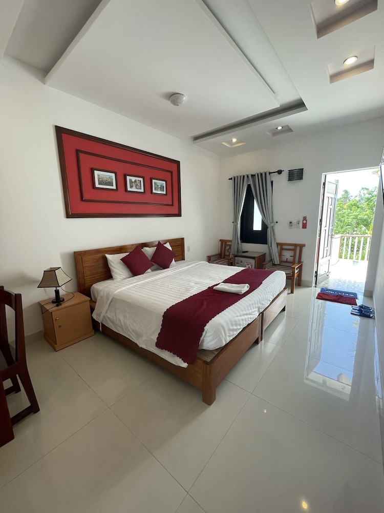 red house homestay