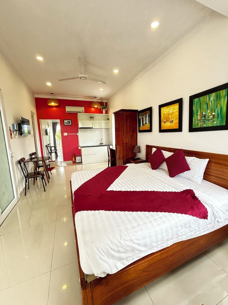 red house homestay