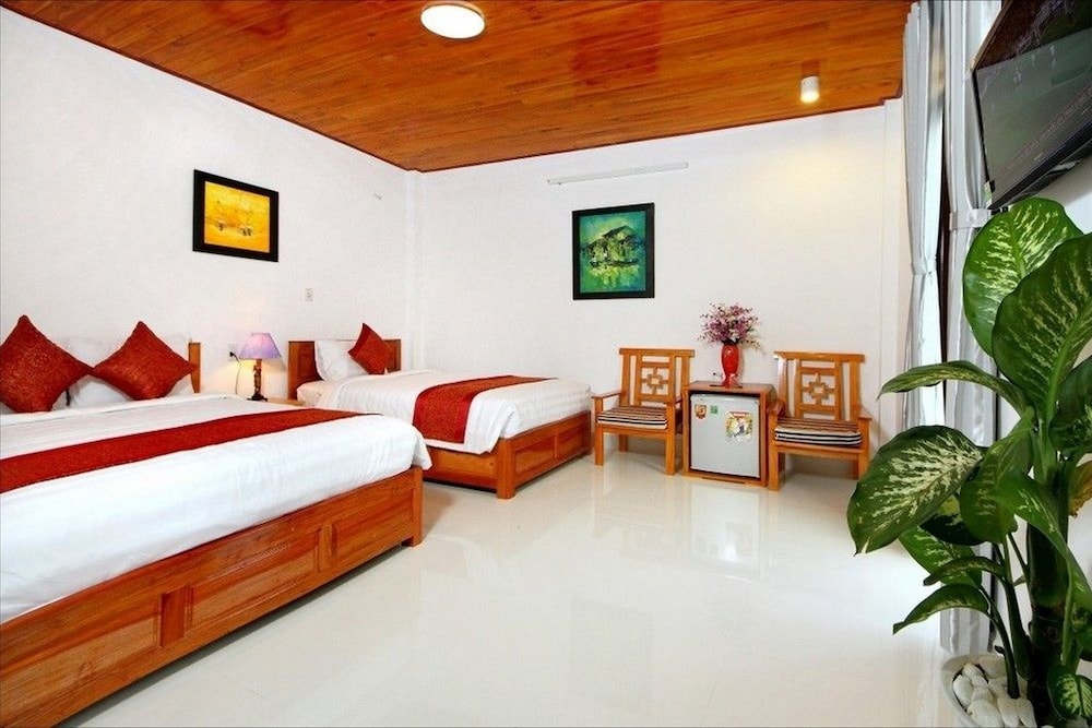 red house homestay