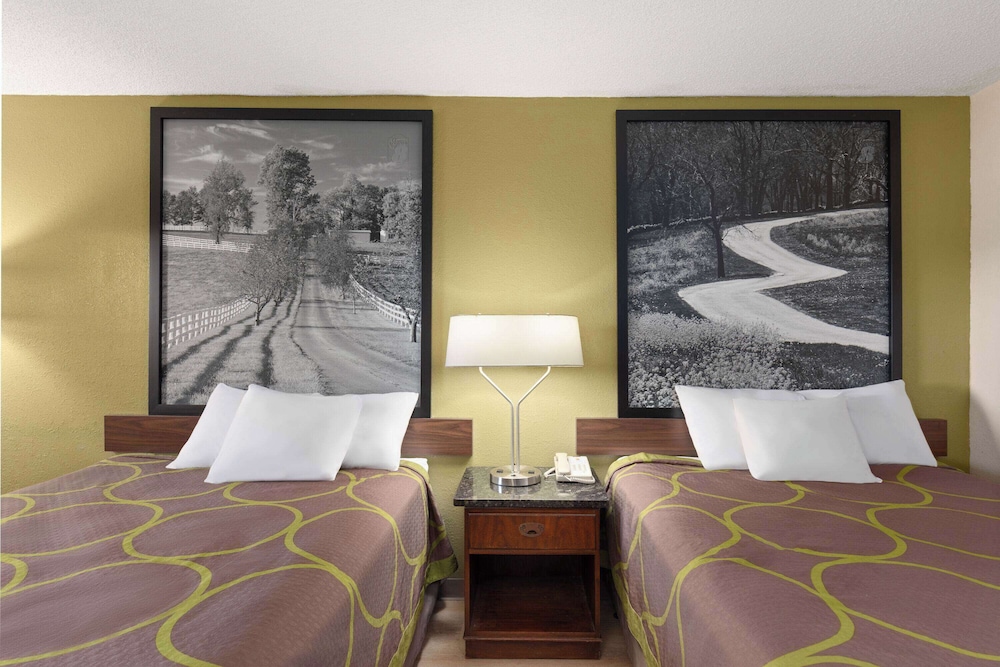super 8 by wyndham fort mitchell cincinnati area