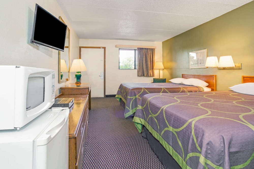 super 8 by wyndham fort mitchell cincinnati area