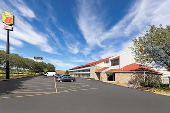 super 8 by wyndham fort mitchell cincinnati area