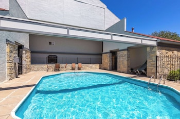 super 8 by wyndham fort mitchell cincinnati area