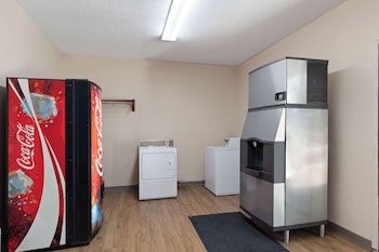 super 8 by wyndham fort mitchell cincinnati area