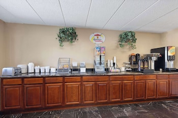 super 8 by wyndham fort mitchell cincinnati area