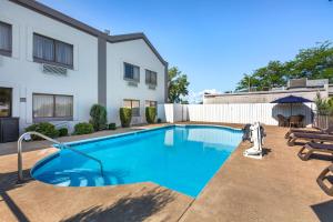 best western port clinton