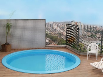 maxim plaza hotel