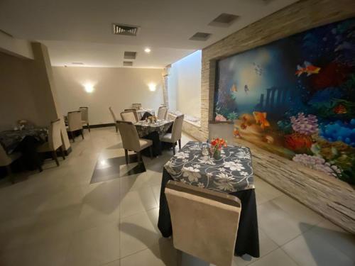maxim plaza hotel