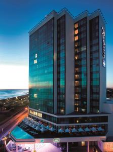 Radisson Blu Hotel, Port Elizabeth,Nelson Mandela Bay>>Humewood,4 star