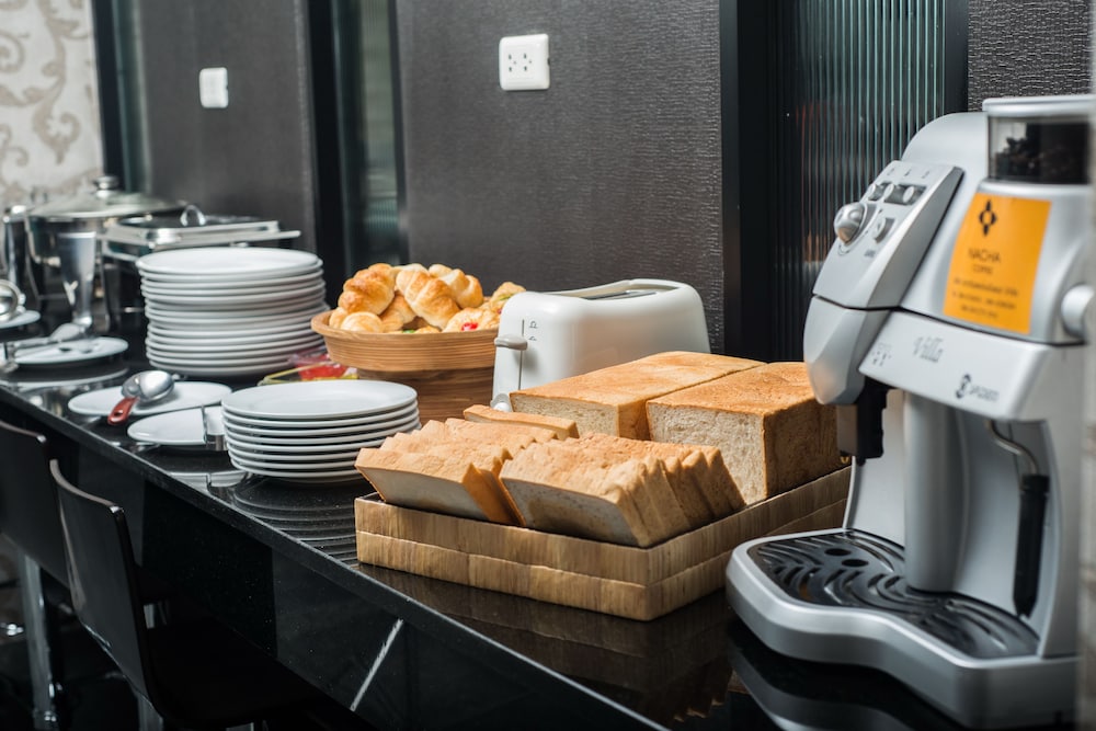 lani chiang mai hotel